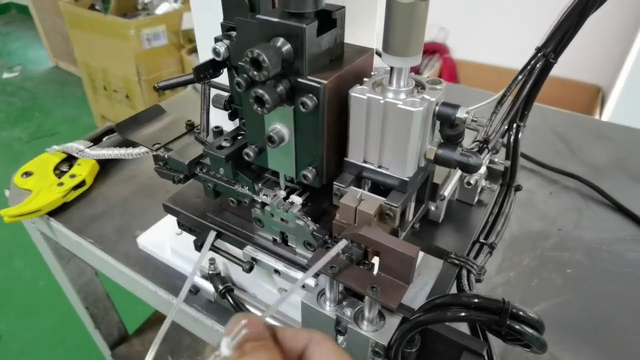 Video Uji Coba Mesin Stripping & Crimping Kabel Tipe Wiring Harness – Real Shot Pemisahan Kabel Paralel